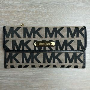 Sold-Michael Kors Wallet